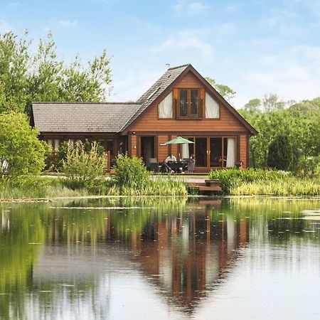 Anglesey Lakeside Lodges 梅奈布里奇 外观 照片