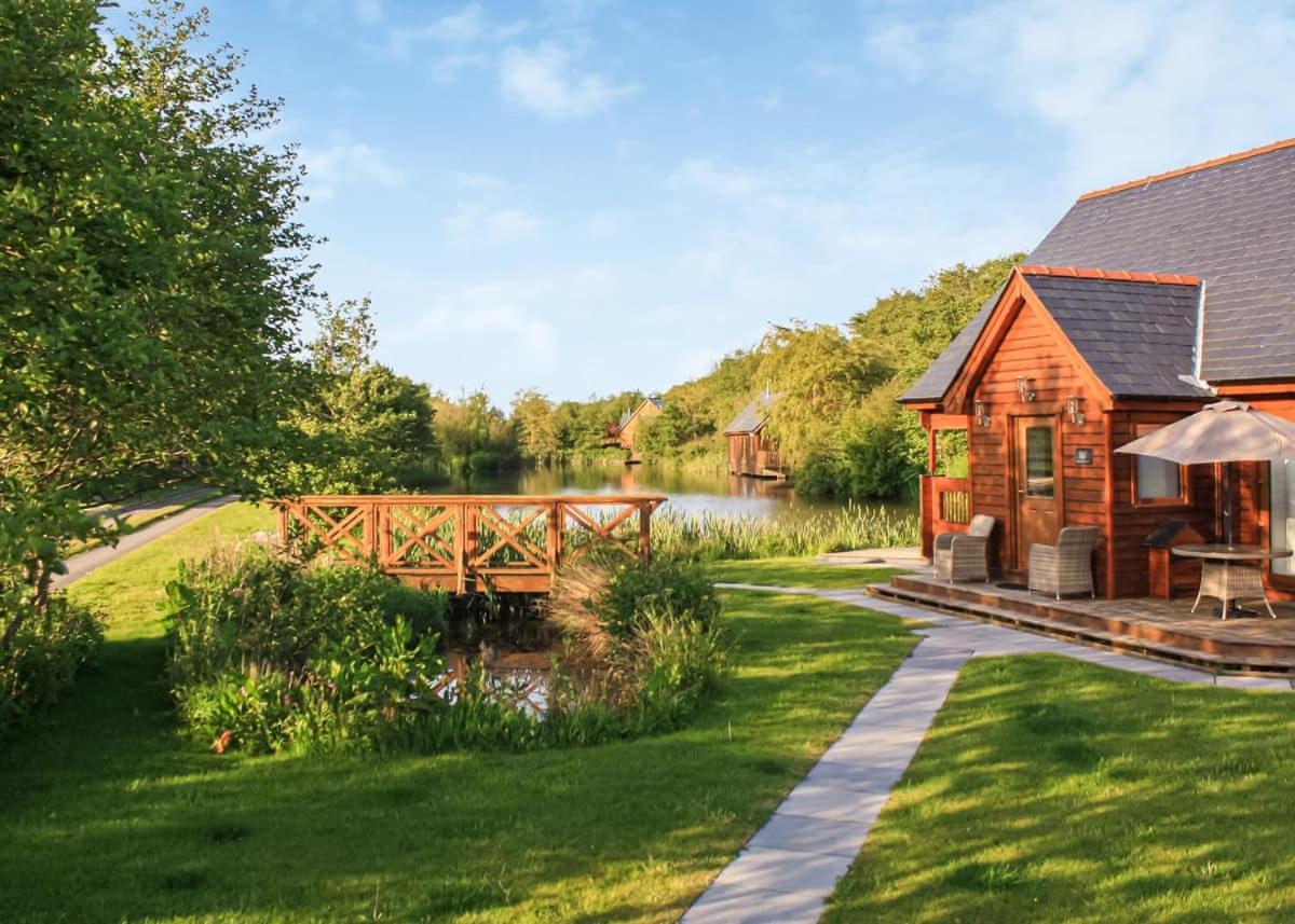 Anglesey Lakeside Lodges 梅奈布里奇 外观 照片