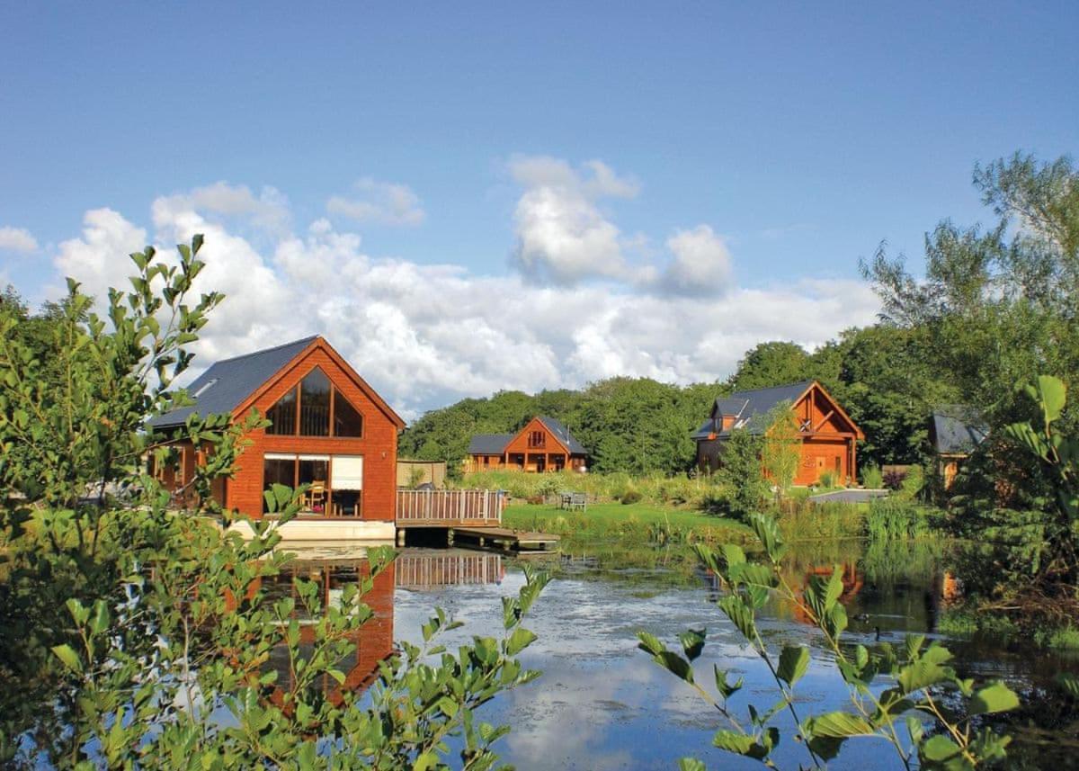 Anglesey Lakeside Lodges 梅奈布里奇 外观 照片