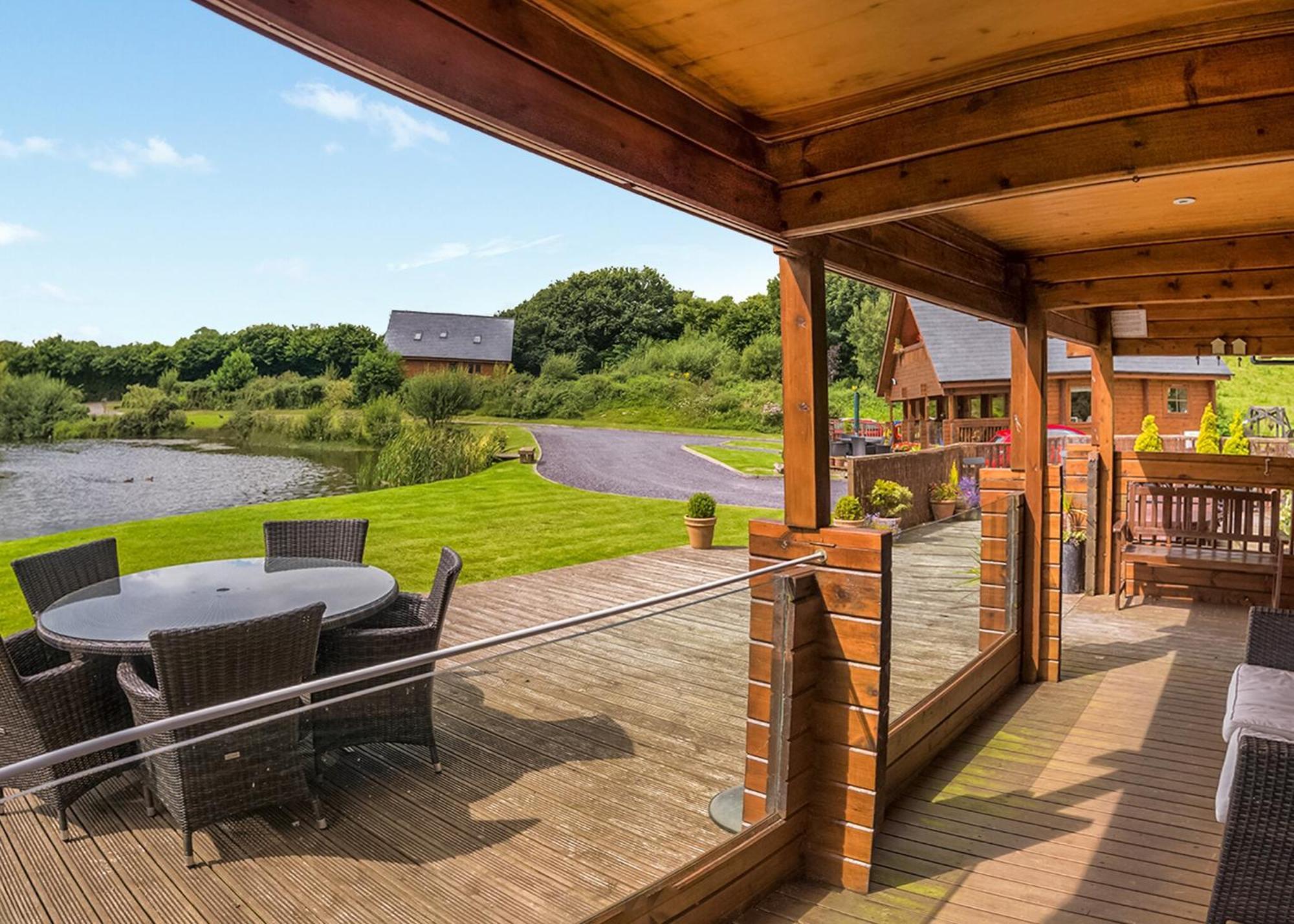 Anglesey Lakeside Lodges 梅奈布里奇 客房 照片