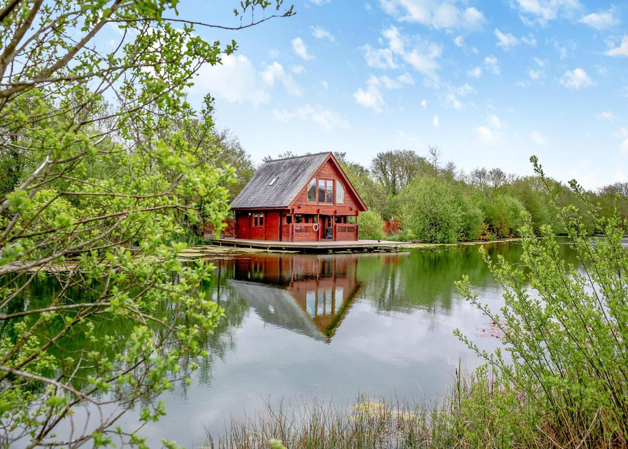 Anglesey Lakeside Lodges 梅奈布里奇 外观 照片